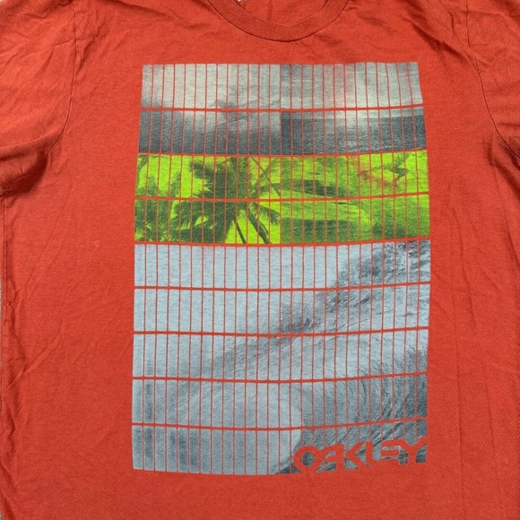 Oakley T Shirt Mens Size L Red Orange Short Sleeve Adults Casual - Picture 2 of 6